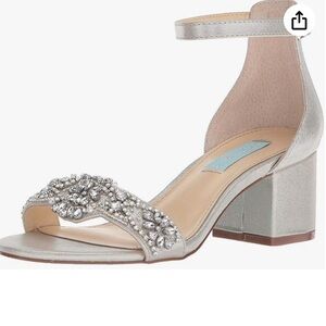 - New Betsey Johnson/6